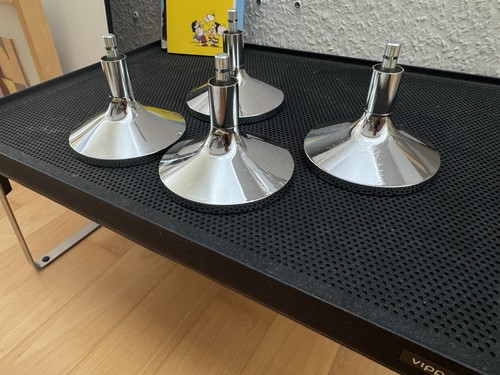Vier füße für kartell max - füße,